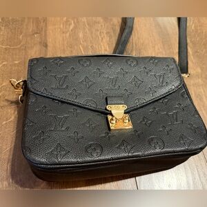 Pochette inspired purse